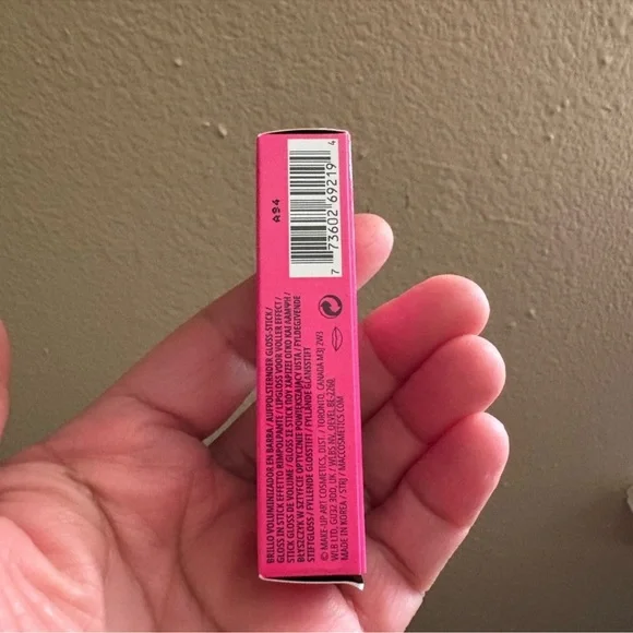 MAC Cosmetics SQUIRT PLUMPING GLOSS STICK in 13 AMPED Brand New Never Used. - Picture 2 of 13